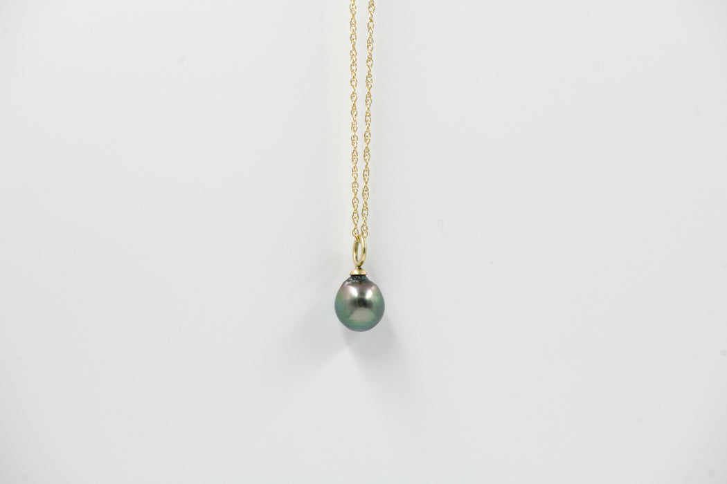 22k Gold Tahitian Pearl Pendant