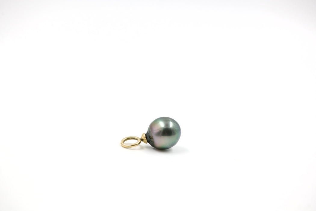 22k Gold Tahitian Pearl Pendant
